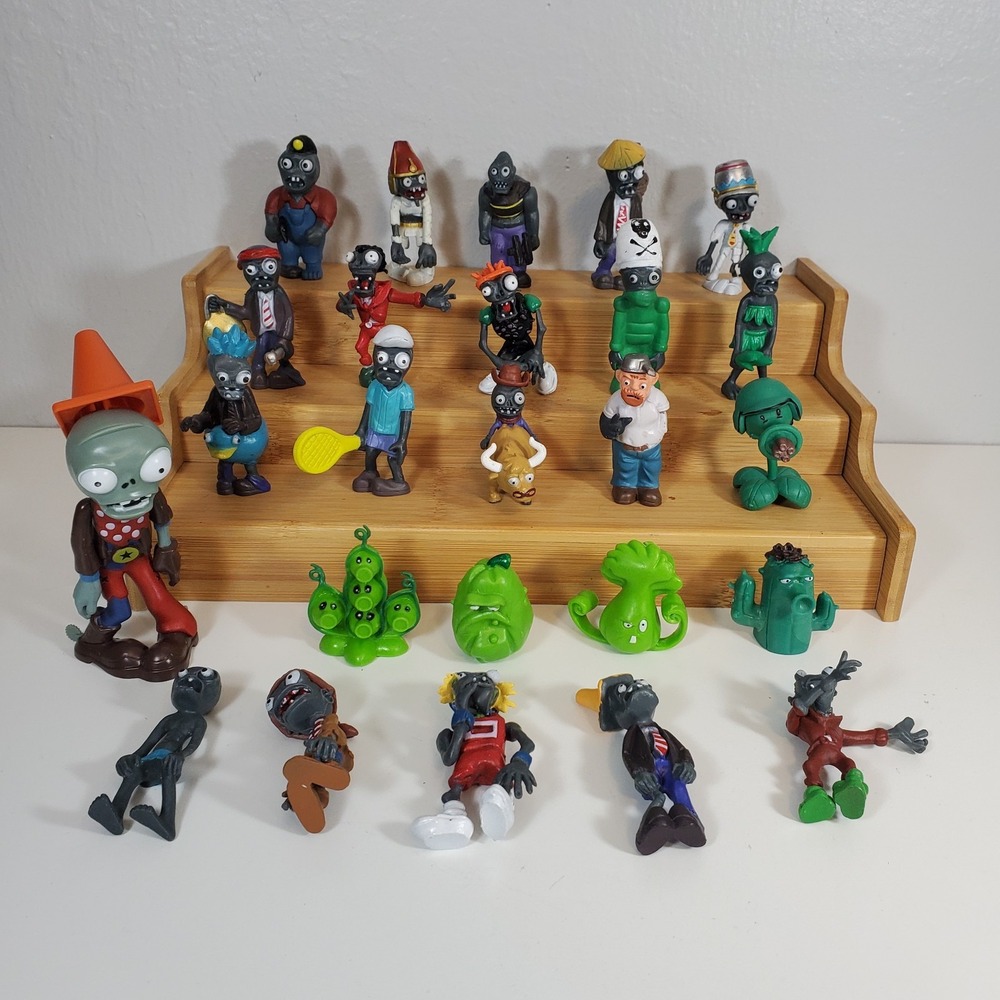 Plants vs Zombies Figures Toy Bundle Lot 25 Mixed Series PopCap Cake Toppers